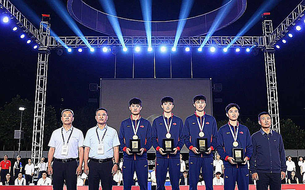 Bolt trầm trồ khoản tiền thưởng khổng lồ trước thềm Ultimate Championship đầu tiên