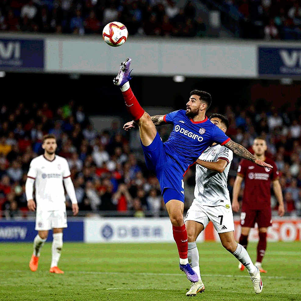 Arteta và huyền thoại bậc thầy thay người: chuỗi bằng chứng đứt gãy