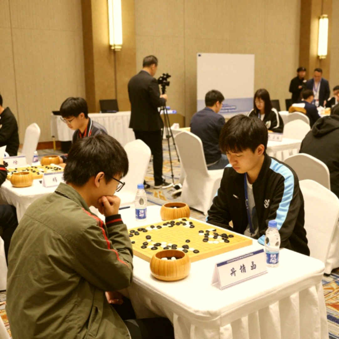 Nước thứ năm của Erigaisi: Giải mã biến Modern trong Italian Game Nước thứ năm của Erigaisi: Giải mã biến Modern trong Italian Game