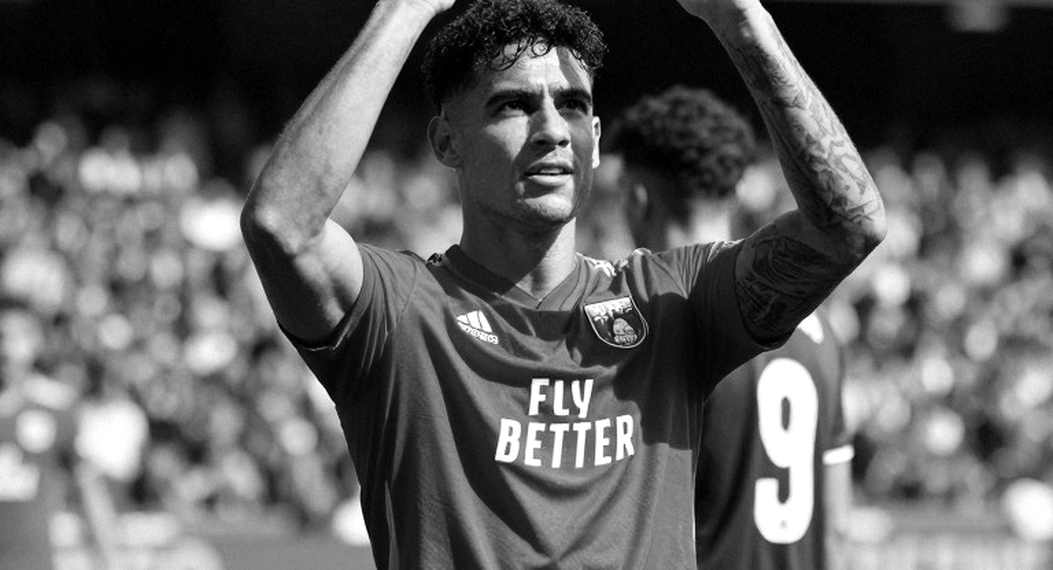 Bóng đá Việt Nam giữa hai dòng chảy: V.League cần một bản đồ dài hạn Bóng đá Việt Nam giữa hai dòng chảy: V.League cần một bản đồ dài hạn