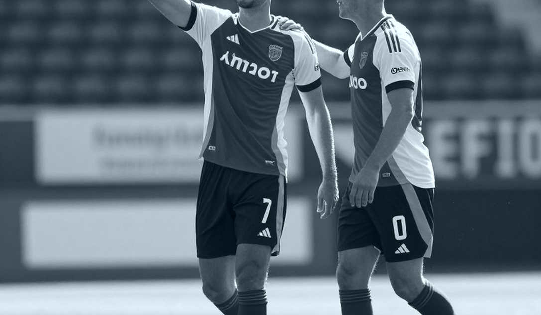 LPBank, V.League 1 và cấu trúc dòng vốn ngân hàng đứng sau bóng đá Việt Nam