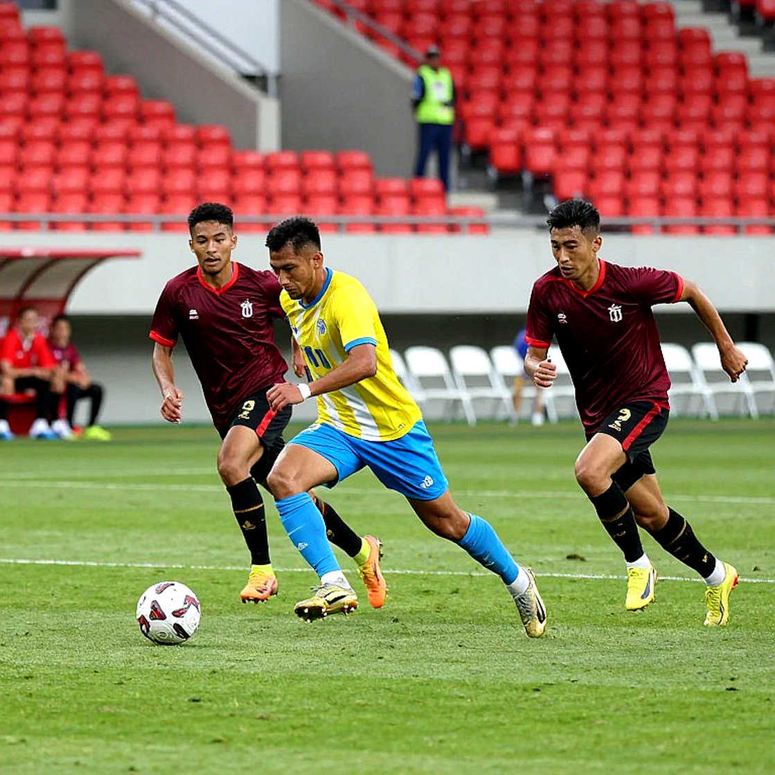VAR bị cắt khỏi Thai League 2: Khi hóa đơn của liên đoàn được trả bằng sai số của trọng tài VAR bị cắt khỏi Thai League 2: Khi hóa đơn của liên đoàn được trả bằng sai số của trọng tài