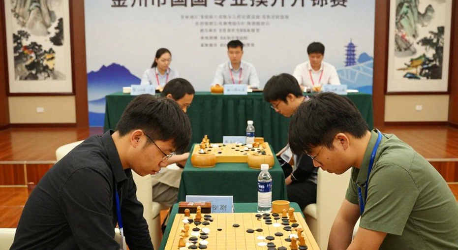 ChessBase Magazine #225: 27 ván cờ ngắn, 10 bài khai cuộc và tiếng nói thật thà của Praha ChessBase Magazine #225: 27 ván cờ ngắn, 10 bài khai cuộc và tiếng nói thật thà của Praha